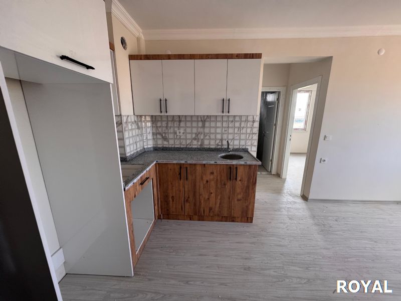 ROYAL'DEN ARAŞTIRMA HASTANESİNE KOMŞU SATILIK 2+1 DAİRE 2.KAT KUZEY-BATI CEPHE !